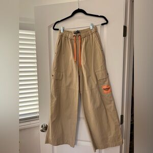 Brand new Barbour cargo pants tan - size 4 women’s